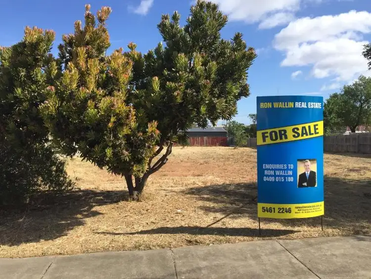 25 Sutton Road, Maryborough VIC 3465