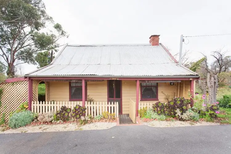 13 Newstead Road, Maldon VIC 3463