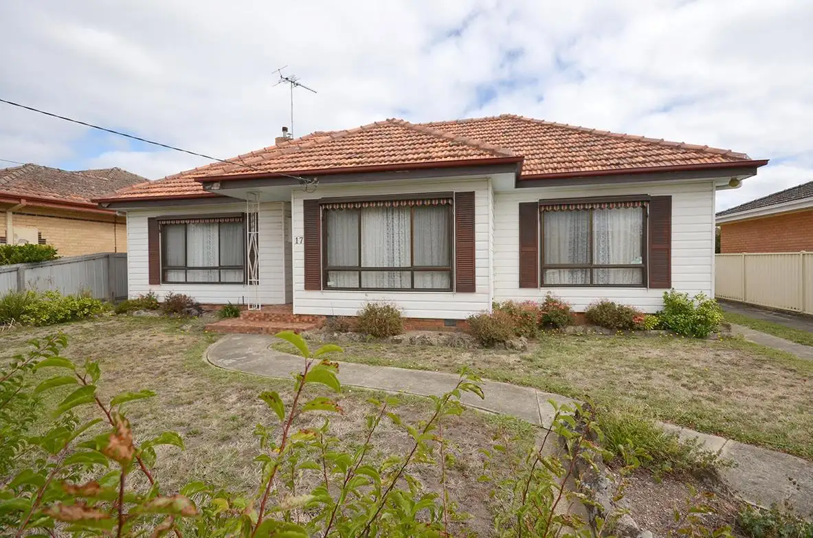 Main view of Homely house listing, 17 Grandview Grove, Wendouree VIC 3355