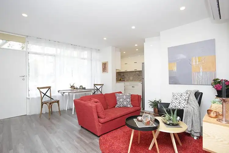 Third view of Homely apartment listing, 5/1 Yorston Court, Elsternwick VIC 3185