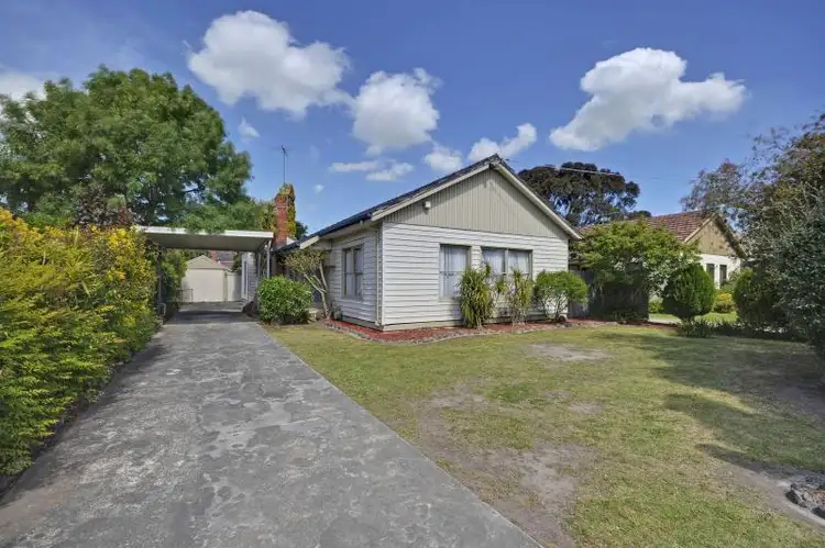 30 Hopetoun Avenue, Morwell VIC 3840