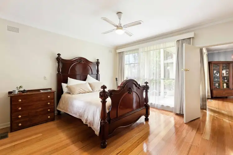Sixth view of Homely house listing, 2 Prince Edward Avenue, Mitcham VIC 3132