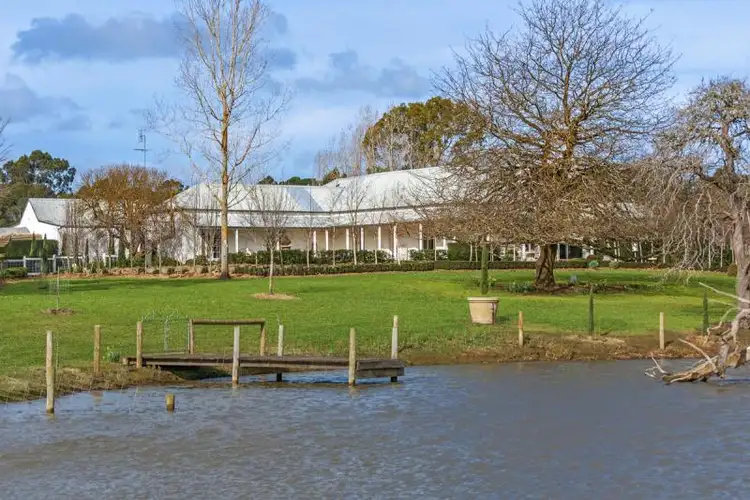 107 Petschels Lane, Hamilton VIC 3300