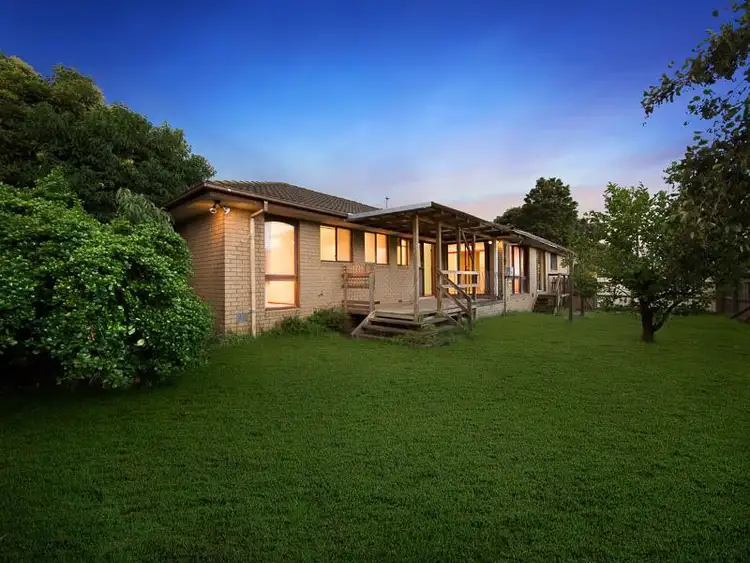 Third view of Homely house listing, 8 Streeton Circuit, Mill Park VIC 3082