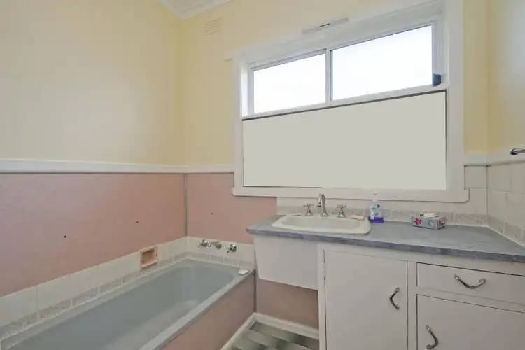 Sixth view of Homely house listing, 7 Urbahns Crescent, Morwell VIC 3840