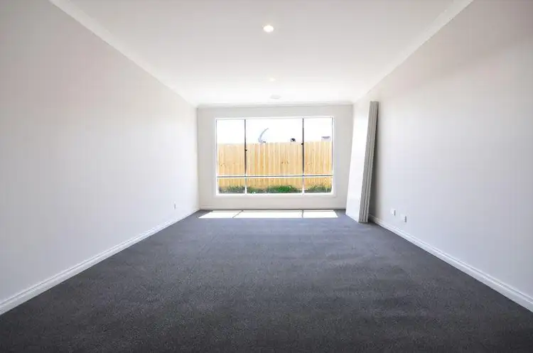 Fourth view of Homely house listing, 14 Hogan Court, Drouin VIC 3818