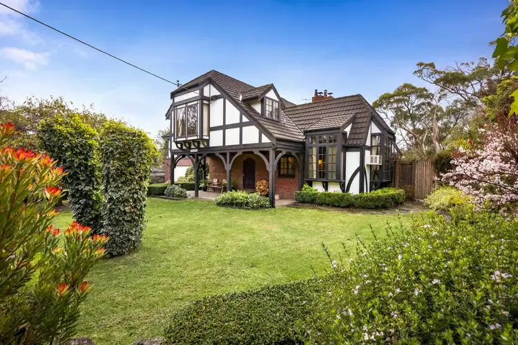 113 Mountain View Road, Mount Eliza VIC 3930