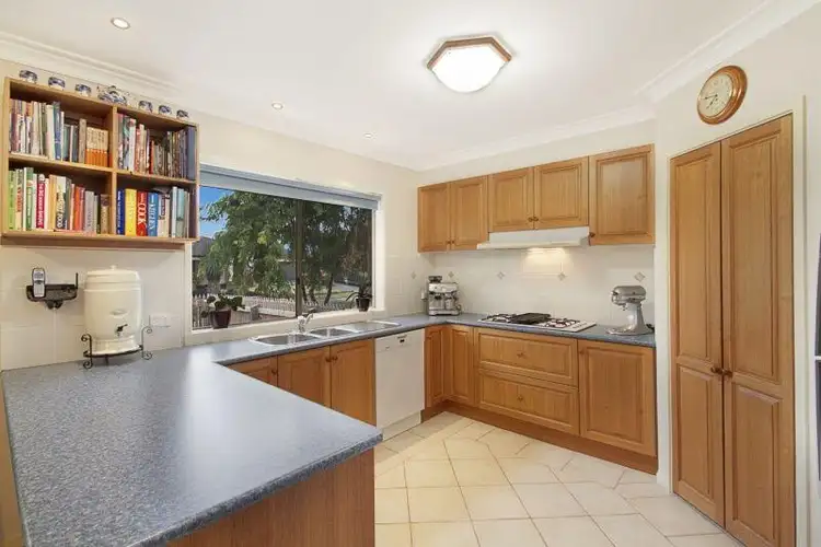 Fifth view of Homely house listing, 11 Petrel Place, Berwick VIC 3806