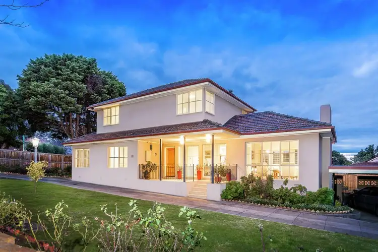 7 Vivianne Avenue, Mont Albert North VIC 3129