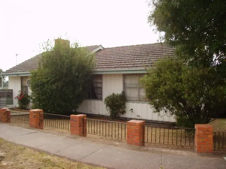 **UNDER CONTRACT**2 Vary Street, Morwell VIC 3840