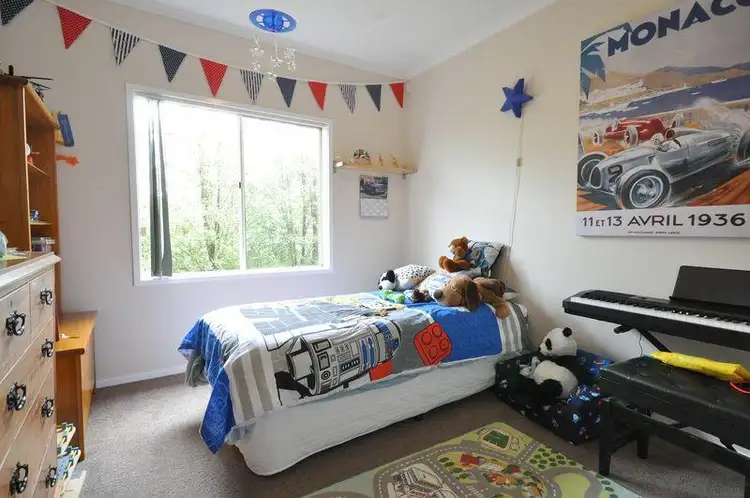 Seventh view of Homely house listing, 4 Baw Baw Drive, Warragul VIC 3820