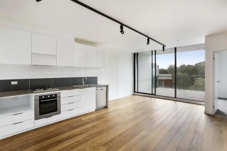 H205/10-16 Trenerry Crescent, Abbotsford VIC 3067