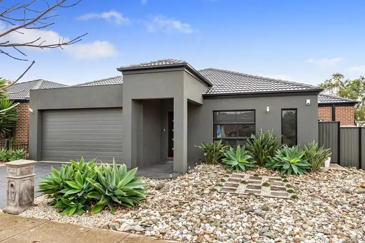 Second view of Homely house listing, 17 Tahlee Road, Tarneit VIC 3029