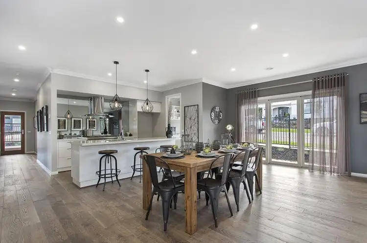 Sixth view of Homely house listing, 8 Hillgrove Close, Warragul VIC 3820