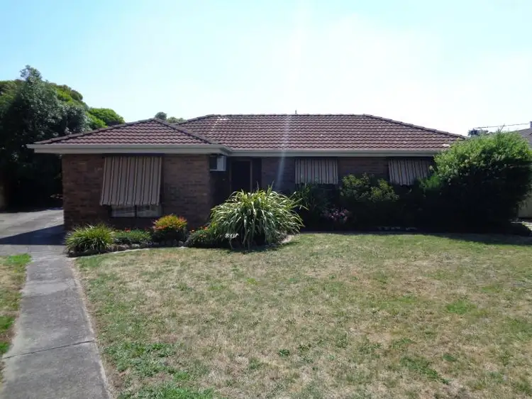 *UNDER CONTRACT*4 Woorarra Court, Morwell VIC 3840
