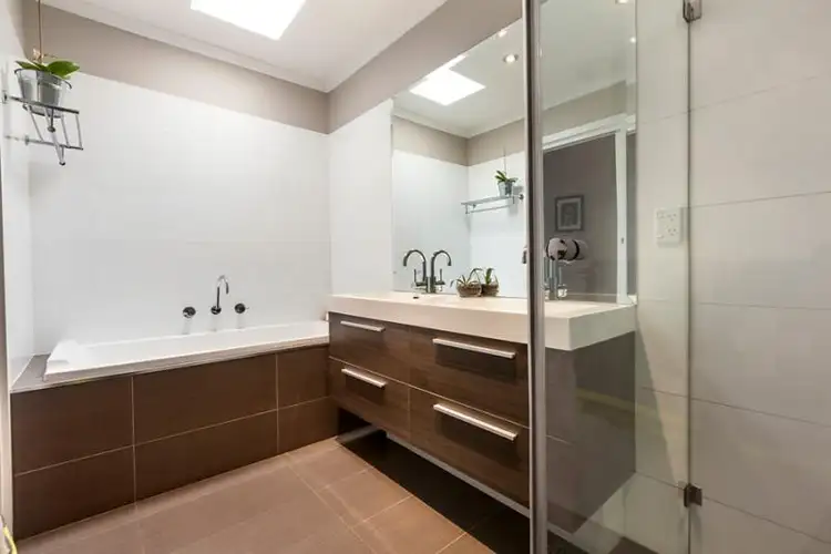 Sixth view of Homely unit listing, 1/239 Blackburn Road, Blackburn South VIC 3130