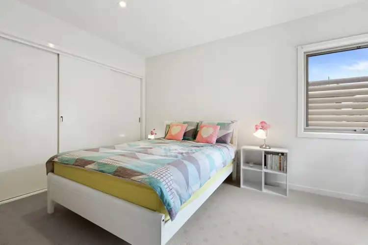 Fourth view of Homely townhouse listing, 2/126 Springfield Road, Blackburn VIC 3130