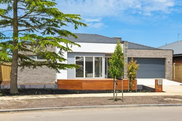 32 Signature Drive, Alfredton VIC 3350