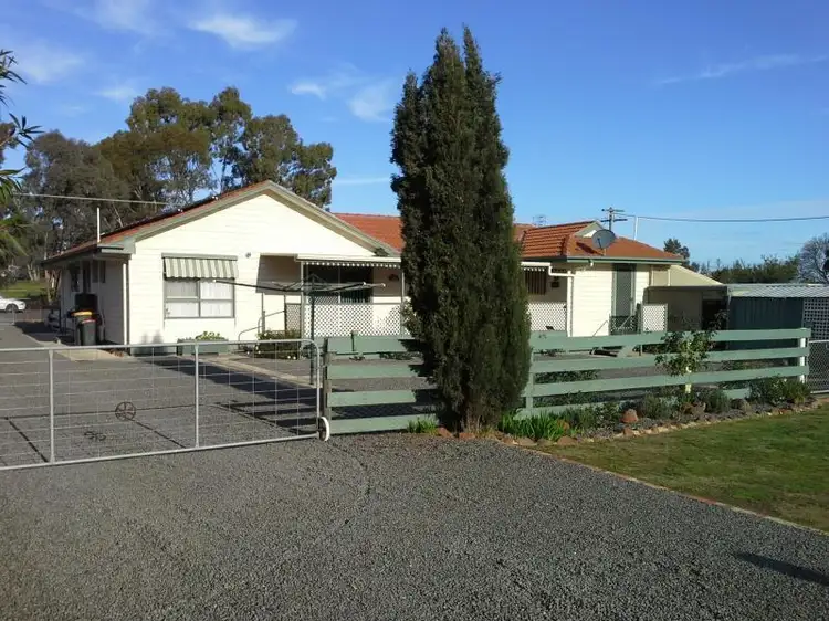 10 Tweedale Street, Dunolly VIC 3472
