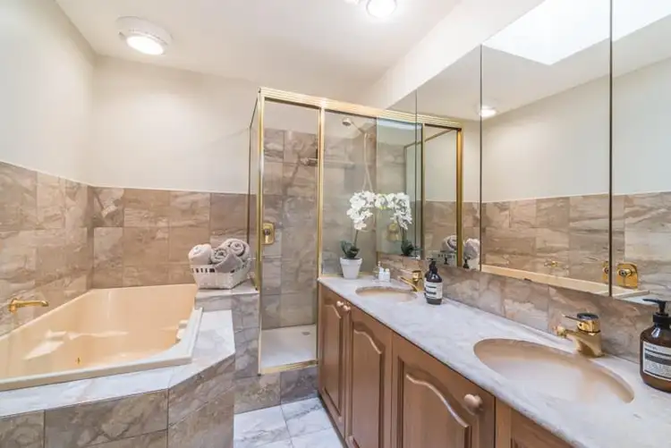 Sixth view of Homely house listing, 5 Paddy's Lane, Park Orchards VIC 3114