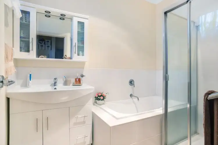 Fifth view of Homely unit listing, 3/4 Levenia Street, St Albans VIC 3021