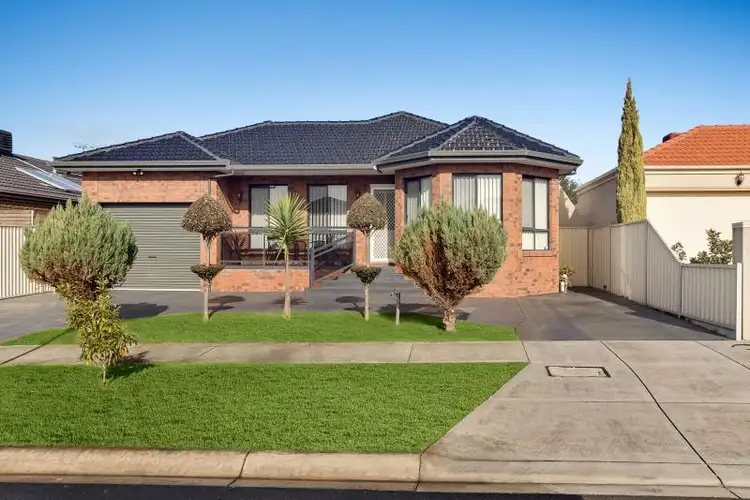 12 Peter Drive, Sunshine West VIC 3020