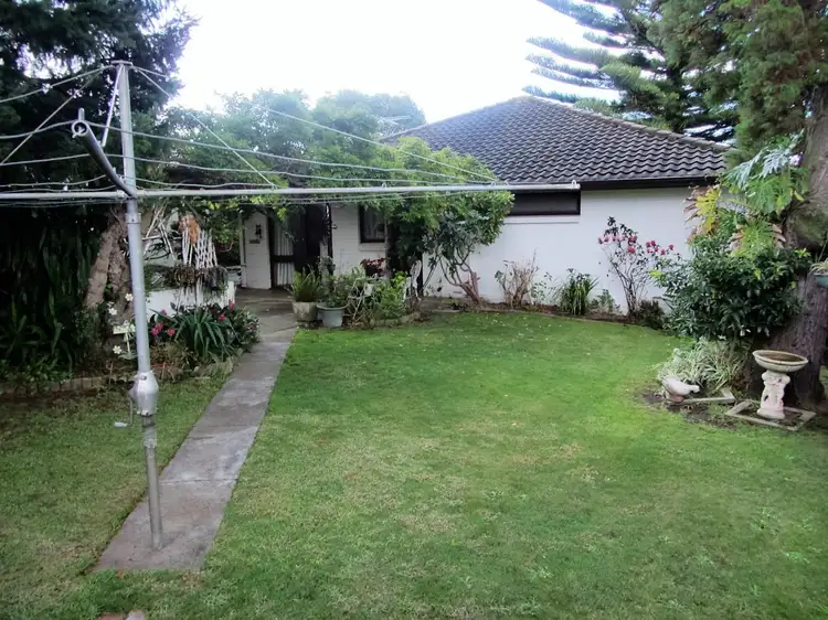 Third view of Homely house listing, 8 McClure Street, Drouin VIC 3818