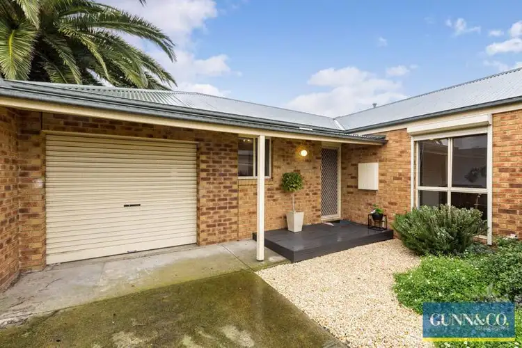 2/10 Cleghorn Avenue, Altona North VIC 3025
