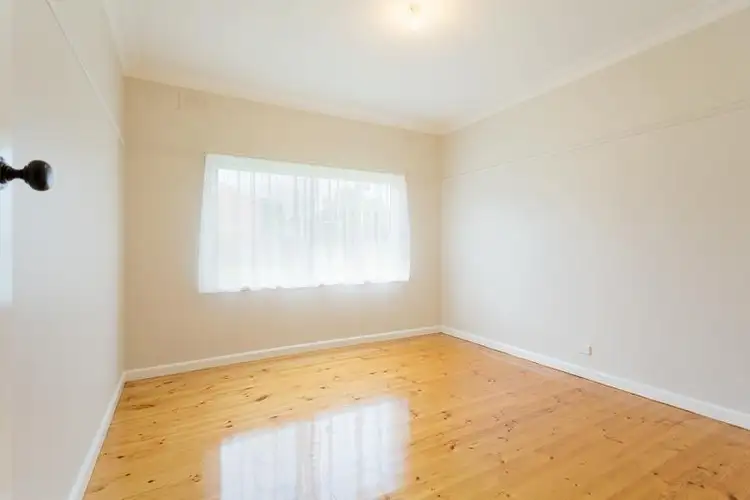 Sixth view of Homely house listing, 4 Roberts Avenue, Castlemaine VIC 3450