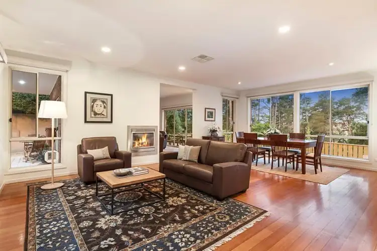 Second view of Homely house listing, 5 Cotswold Close, Vermont VIC 3133