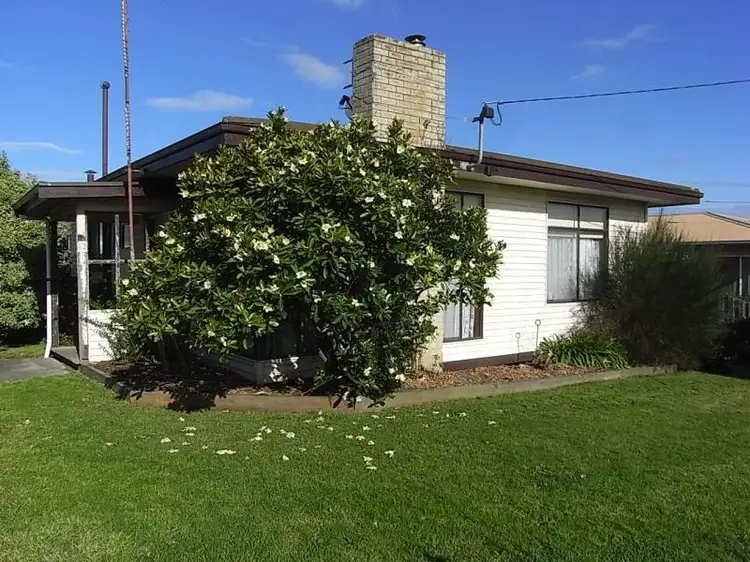**UNDER CONTRACT**62 Vincent Road, Morwell VIC 3840