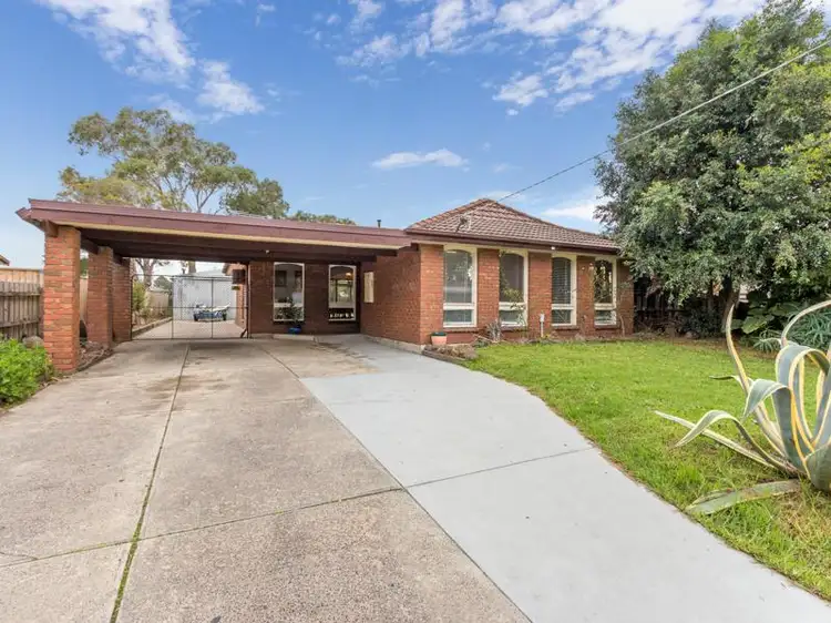 28 Clarendon Street, Cranbourne VIC 3977