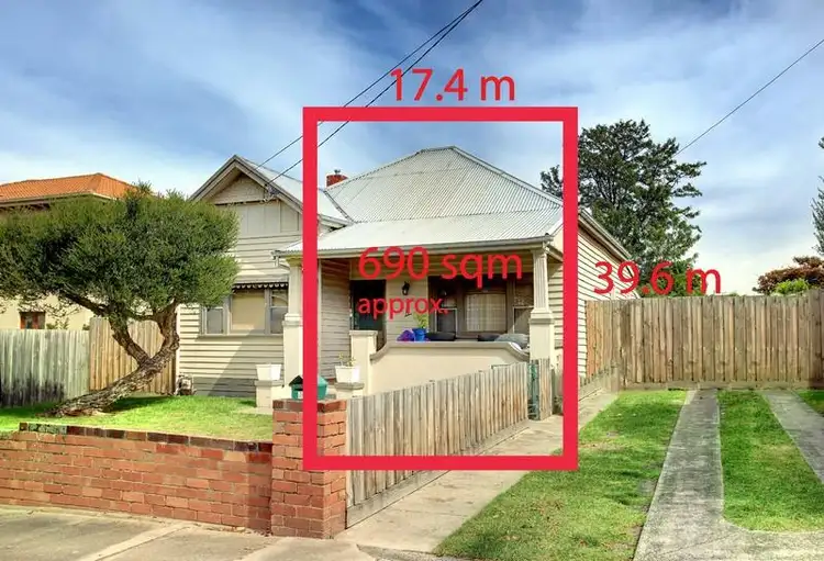 11 Currawa Street, Caulfield South VIC 3162