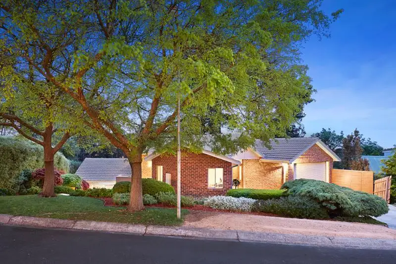 Main view of Homely house listing, 5 Cotswold Close, Vermont VIC 3133