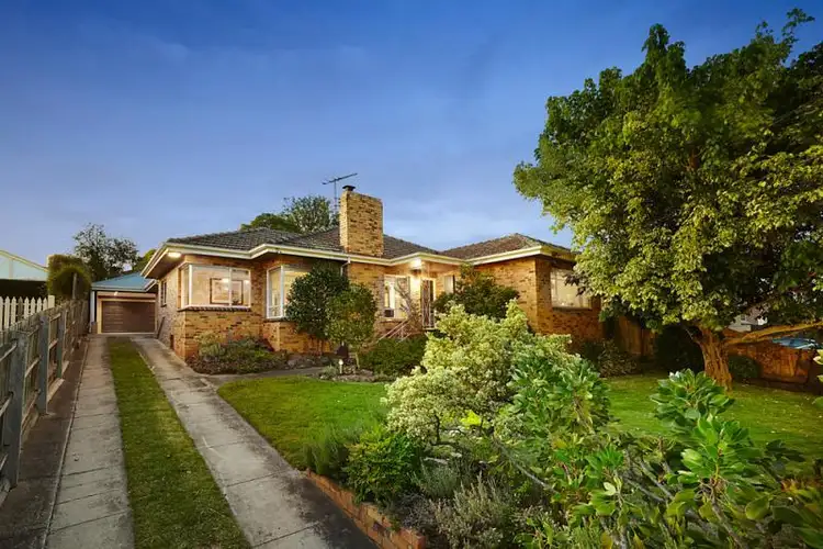 15 Morton Road, Burwood VIC 3125