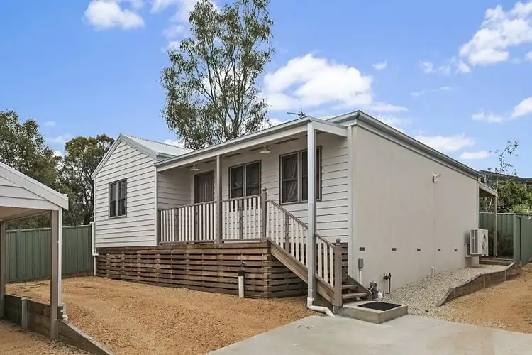 2/34A Etty Street, Castlemaine VIC 3450