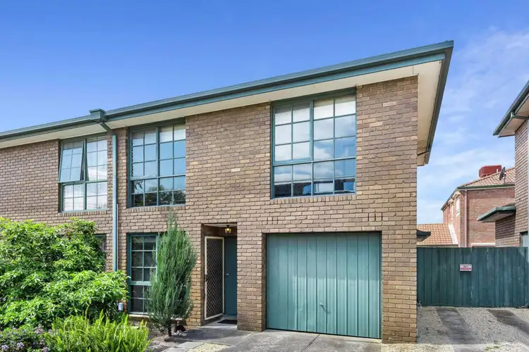 2/25 Brougham Street, Box Hill VIC 3128