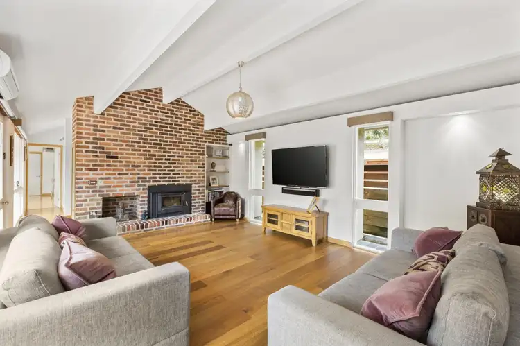 Fifth view of Homely house listing, 18 Berkeley Court, Mount Eliza VIC 3930