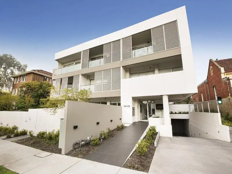Main view of Homely apartment listing, 1.02/174 Riversdale Road, Hawthorn VIC 3122