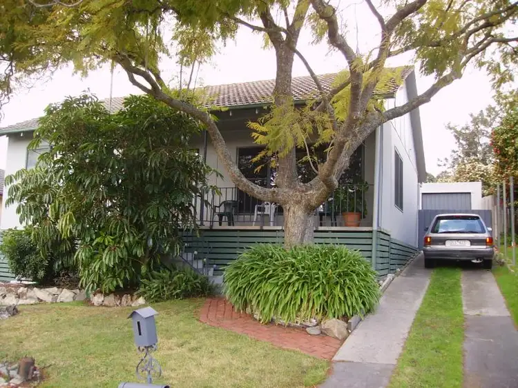 *UNDER CONTRACT* 34 Porter Street, Morwell VIC 3840