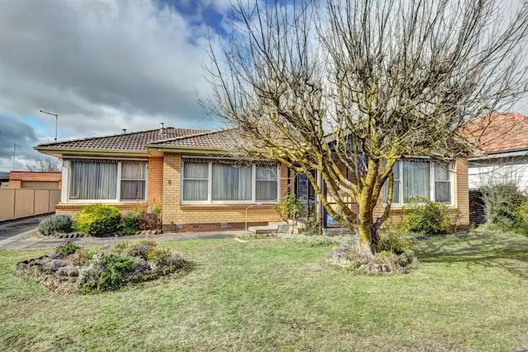 Main view of Homely house listing, 8 Grandview Grove, Wendouree VIC 3355