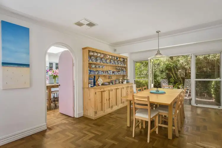 Fifth view of Homely house listing, 8 Fontayne Court, Frankston South VIC 3199
