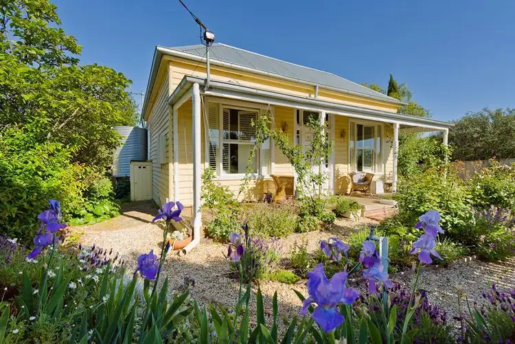 79 Bowden Street, Castlemaine VIC 3450