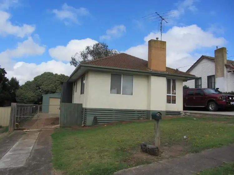 6 Bertram Street, Drouin VIC 3818