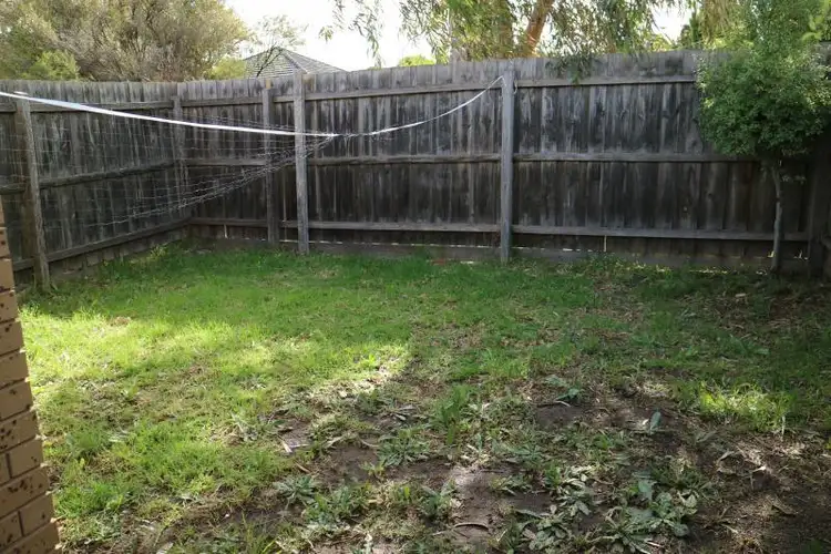Third view of Homely unit listing, 4/30-32 Ivanhoe Avenue, St Albans VIC 3021