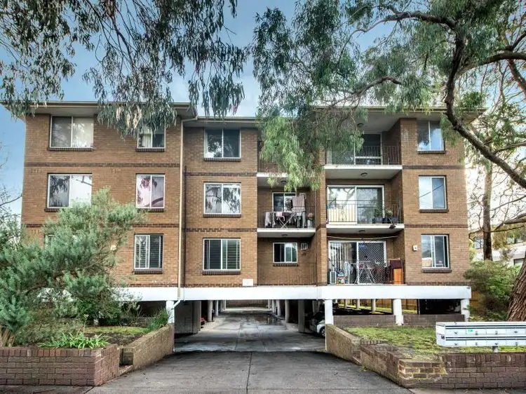 2/6 Kent Road, Box Hill VIC 3128