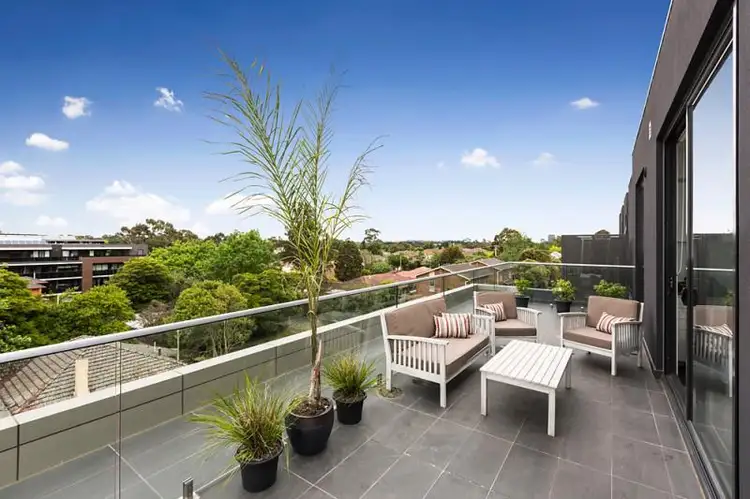 301/2-4 Queen Street, Blackburn VIC 3130