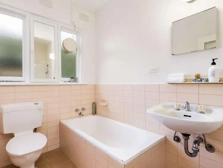 Fourth view of Homely apartment listing, 7/11 Harts Parade, Hawthorn East VIC 3123