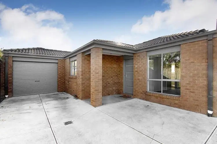 2/12 Williams Road, Laverton VIC 3028