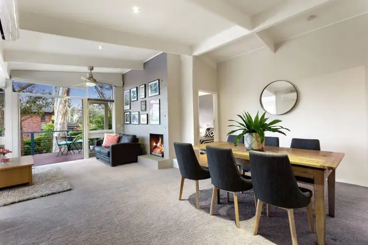 Second view of Homely house listing, 10 Holyrood Drive, Vermont VIC 3133